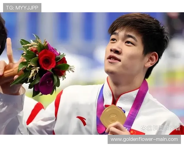 奥运100米决赛背后揭秘：极速赛道上的汗水与荣耀